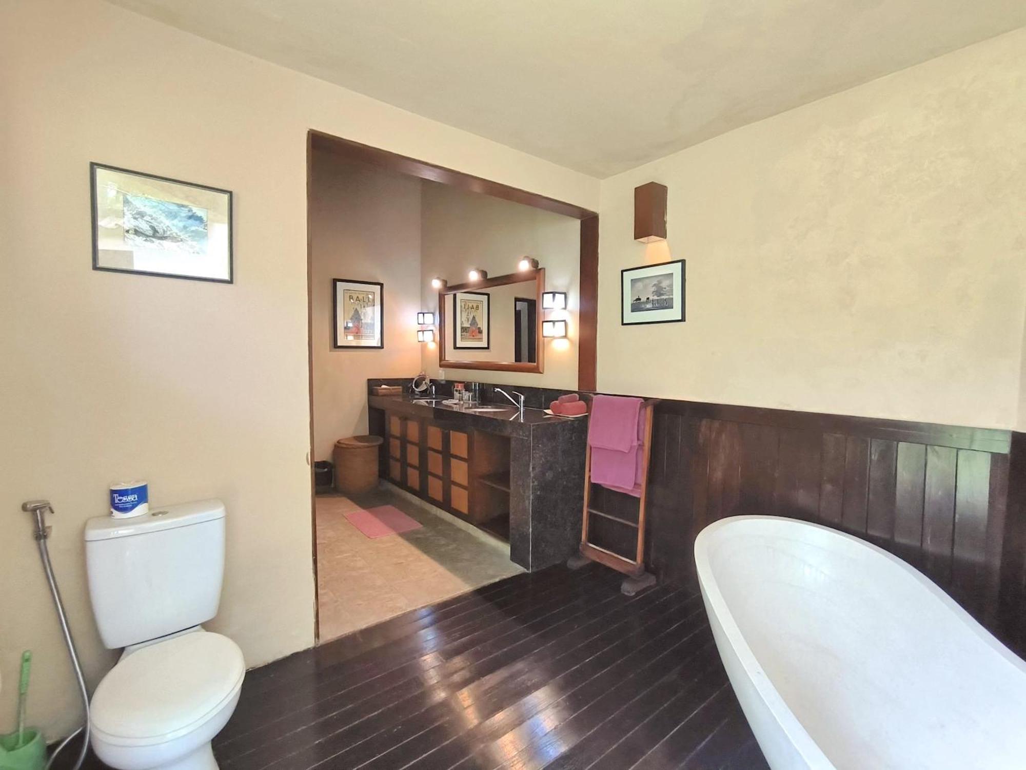 Villa Plawa Asri Seminyak Eksteriør billede